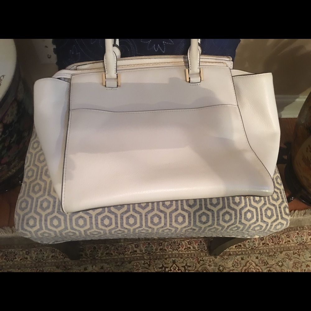 Purse...authentic! - Picture 3 of 6